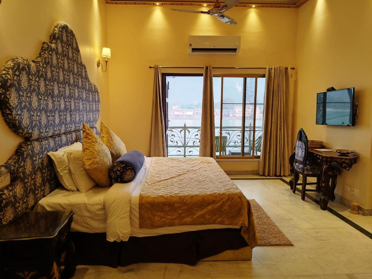 The Neeraj Ganga Heritage Palace Risikés Kültér fotó