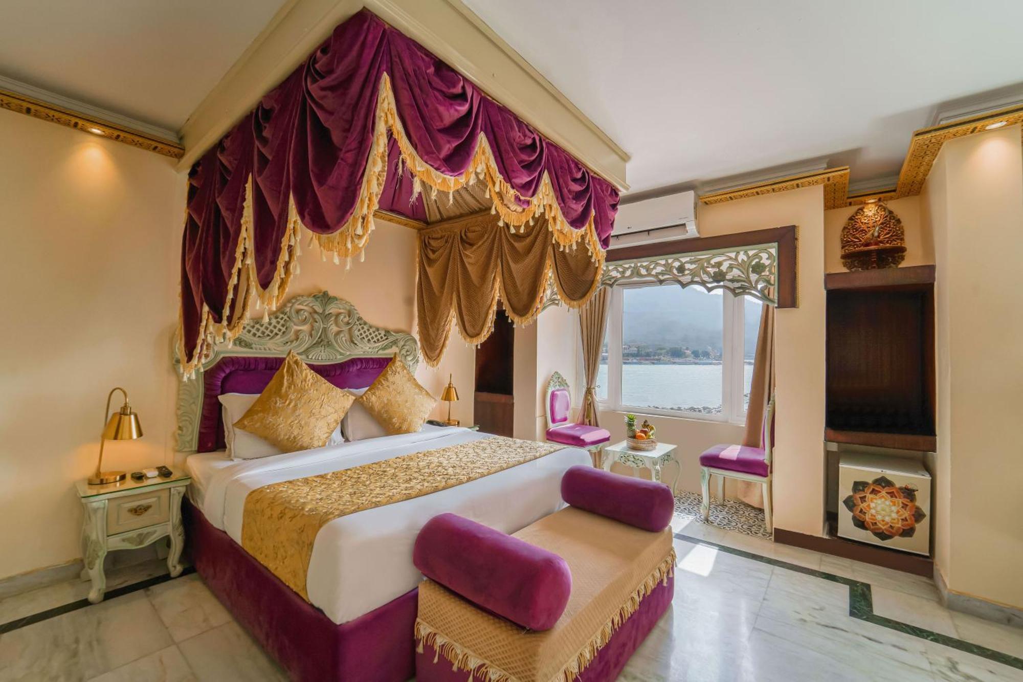 The Neeraj Ganga Heritage Palace Risikés Kültér fotó