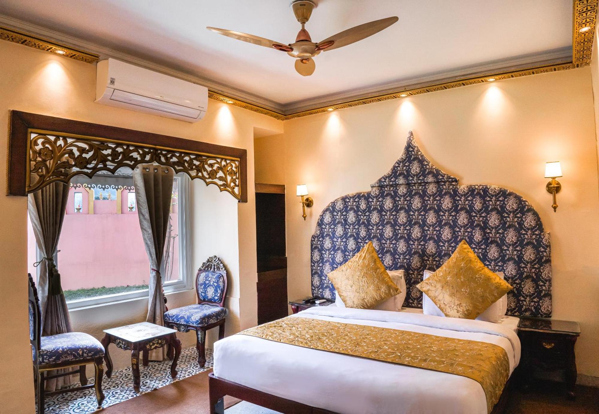 The Neeraj Ganga Heritage Palace Risikés Kültér fotó